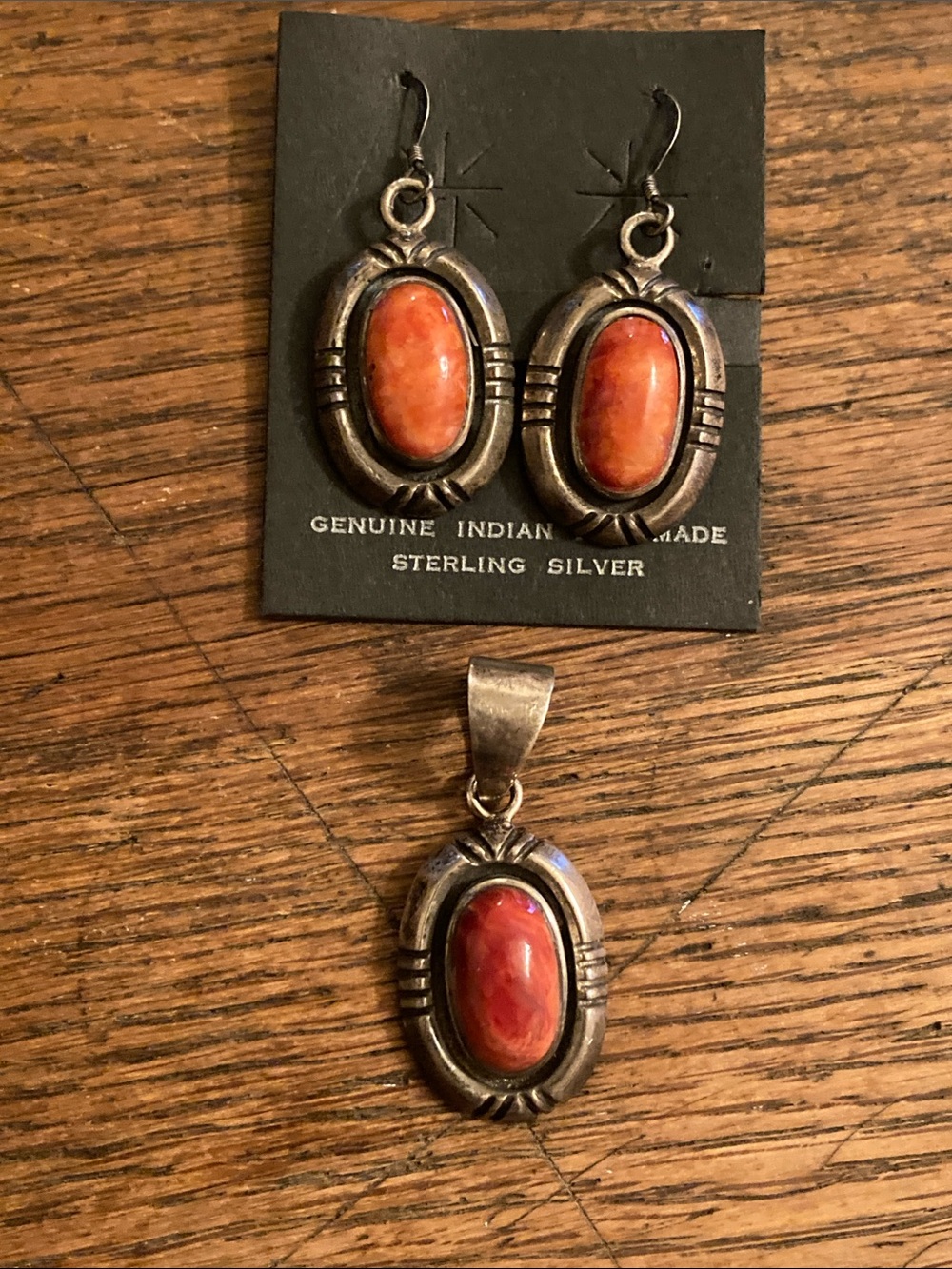 Native American Spiny Oyster & Sterling Silver Earrings & Pendant Set NWT